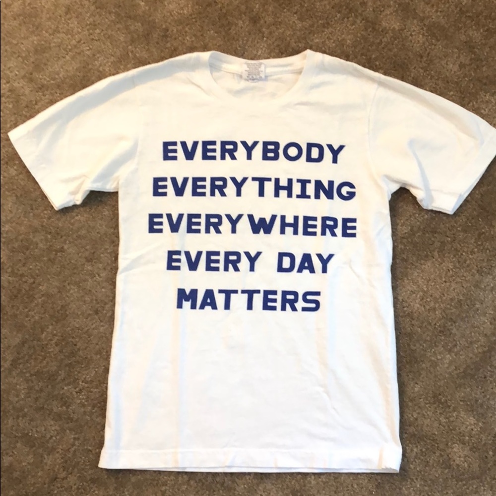 Everybody white T-shirt